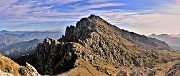 64 Vista panoramica in Alben ,salendo dal Passo La Forca a Cima Croce